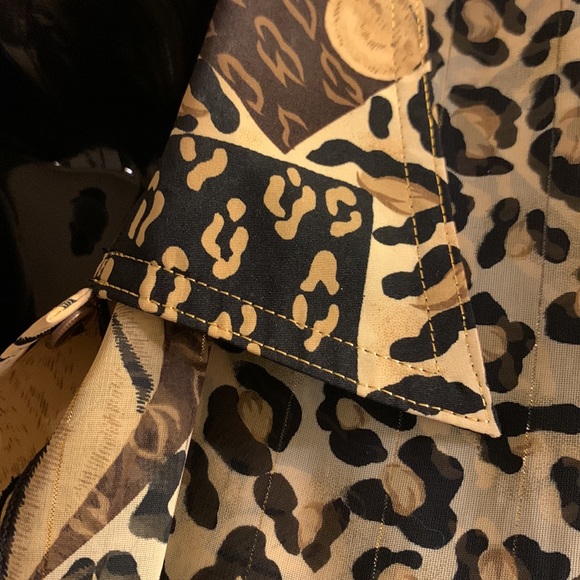 Vintage Won Moa Animal Print Top - Picture 6 of 9